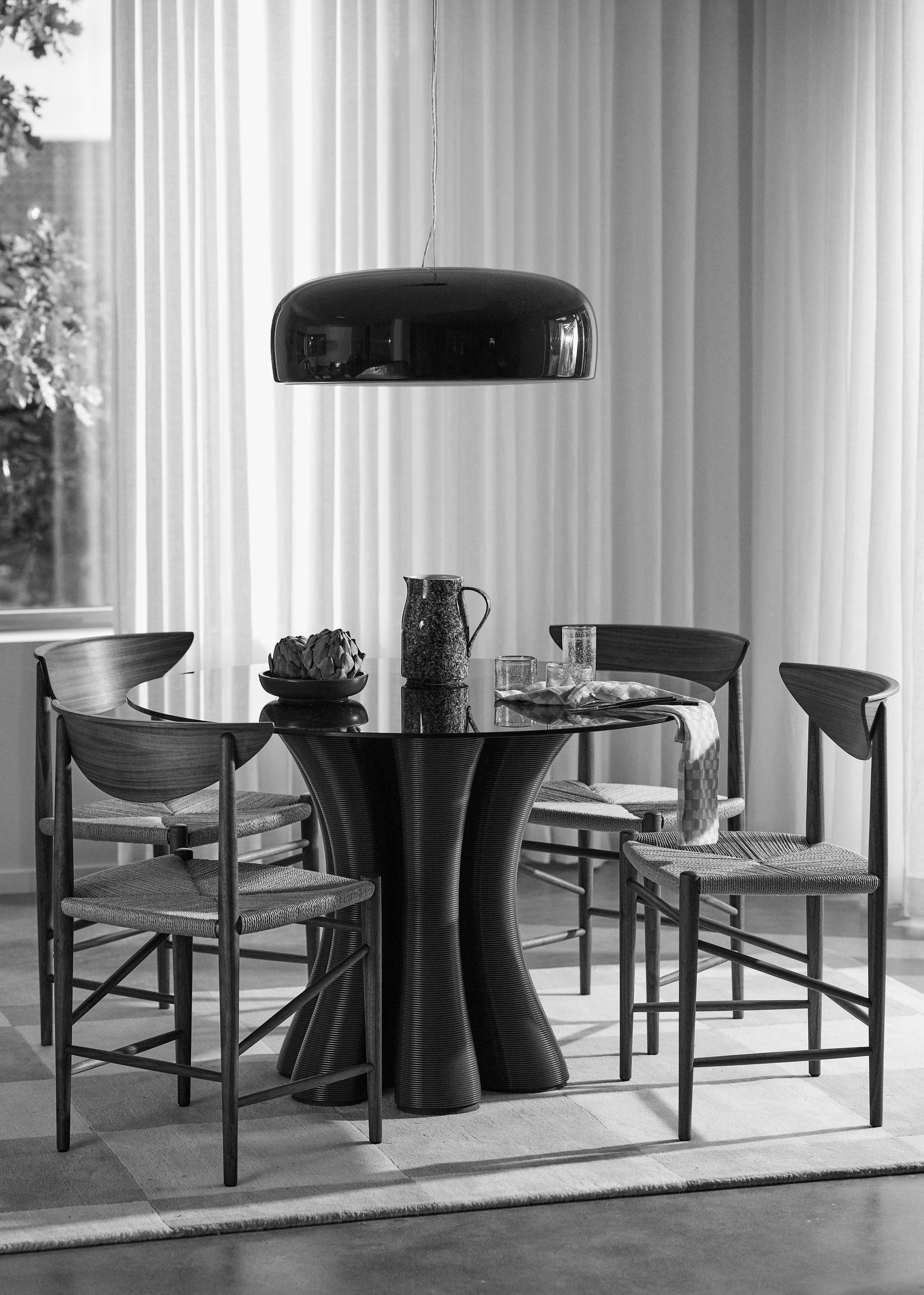 Anemone Dining Table