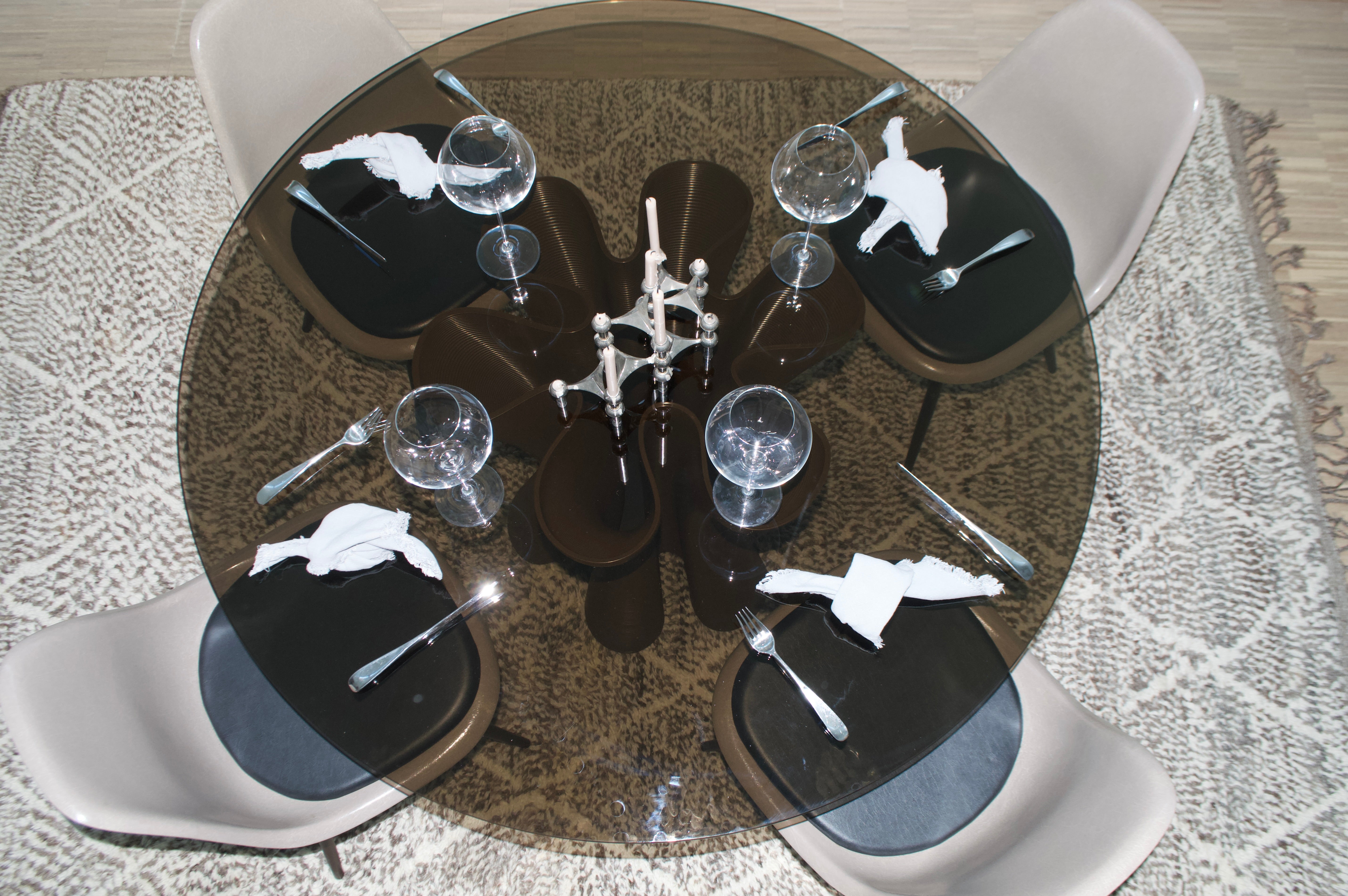 Anemone Dining Table